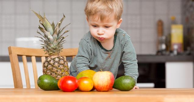 Teach your baby to recognize fruits