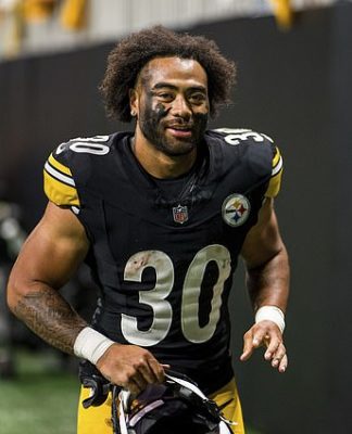 Steelers RB Jaylen Warren fined $48k for illegal hit against the Browns...  despite not being penalized during the game | Daily Mail Online